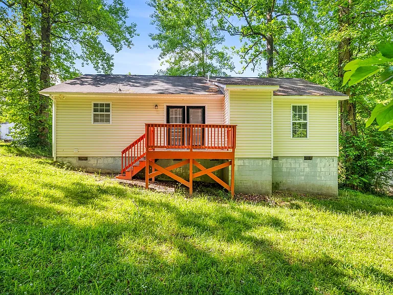 1811 Cody Ave — Photo 29
