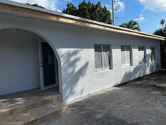 3rd image of 411 NW 51st Ave