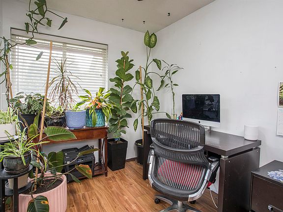 3rd image of 20985 Camwood Ave #8