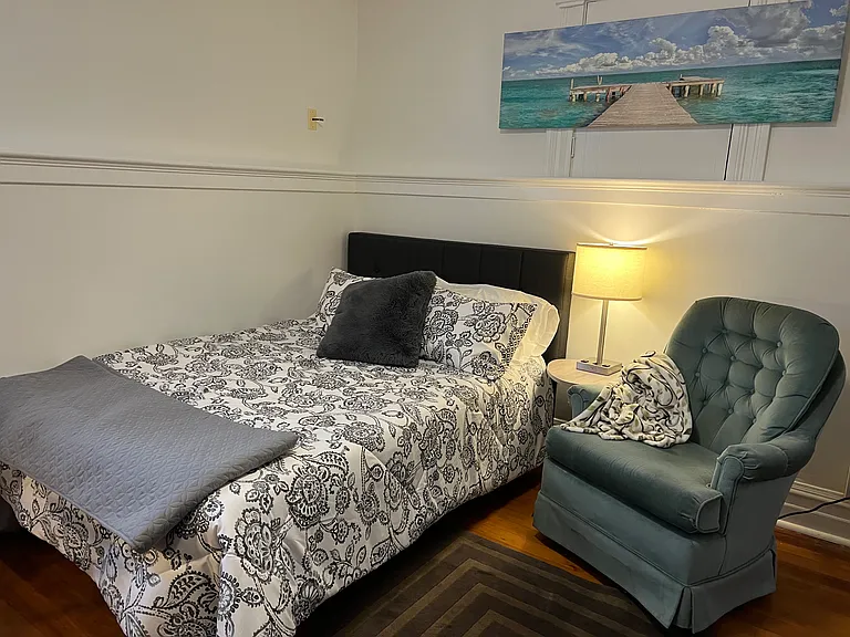 900 Union St #6 — Photo 3