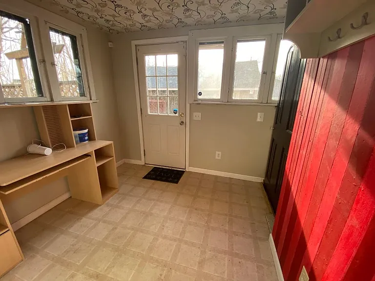 mudroom