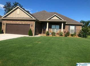 18216 Red Tail St, Athens, AL 35613