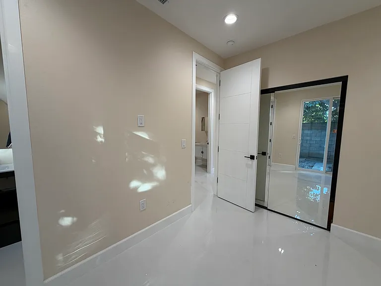 10685 Paloma Ave — Photo 14