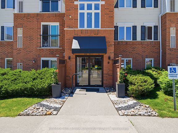 3rd image of 300 Spillsbury Dr #101