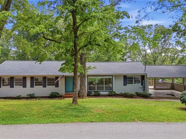 2251 Skyline Dr, Gainesville, GA 30501