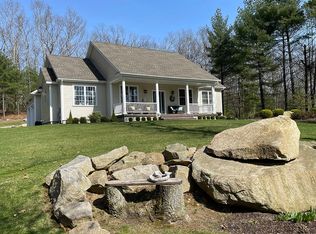 11 Shady Grove Rd, Hope Valley, RI 02832