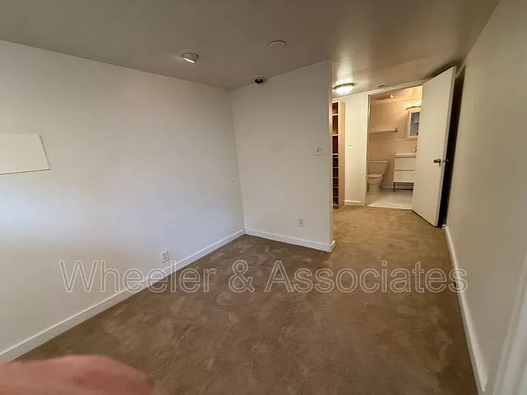 1575 S 800 E — Photo 11