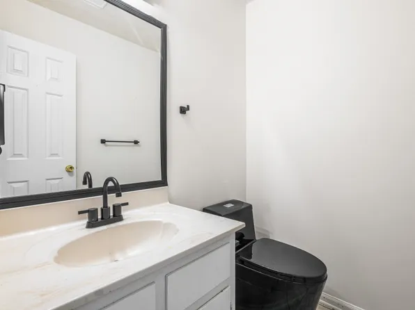 1019 Green Valley Dr NW, Conyers, GA 30012