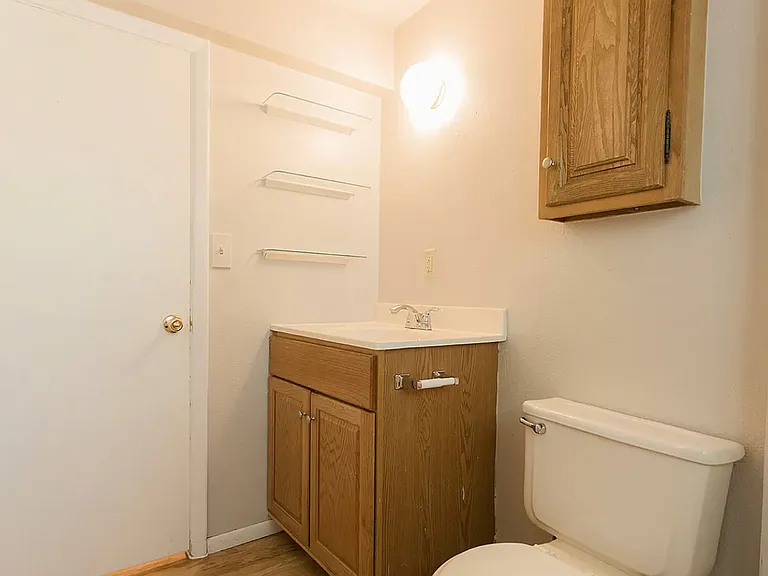 766 Mohawk Dr — Photo 11