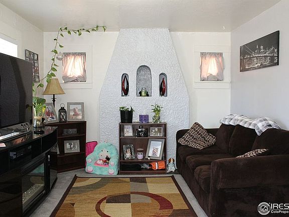 3rd image of 1446 N Verbena St