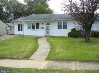 38 Summit Ave, Bellmawr, NJ 08031