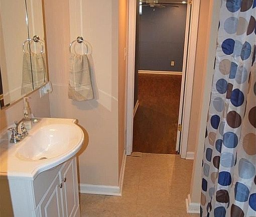 5th image of 620 Elm Dr