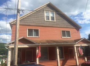 317 4th St, Conemaugh, PA 15909