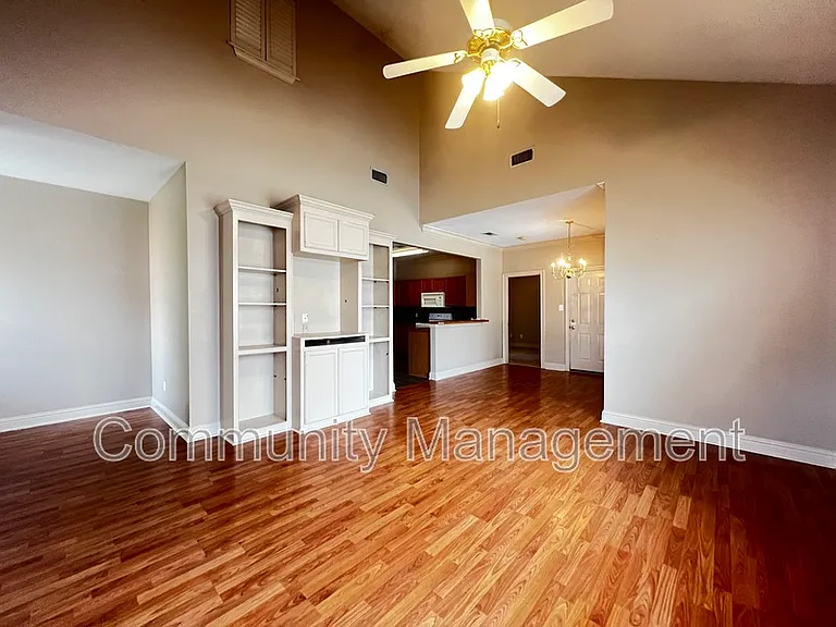 710 E Boyd Dr #1008 — Photo 2
