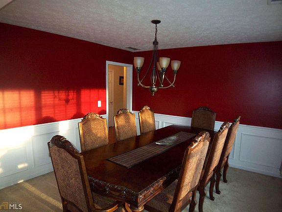 3rd image of 127 Forshaw Dr