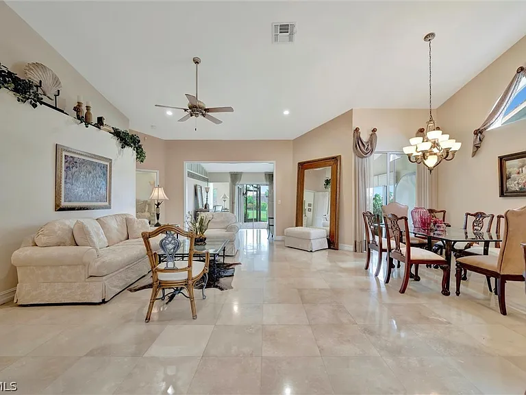 9341 White Hickory Ln — Photo 6