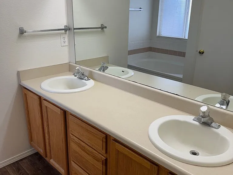 6235 Contess Rd NW — Photo 12