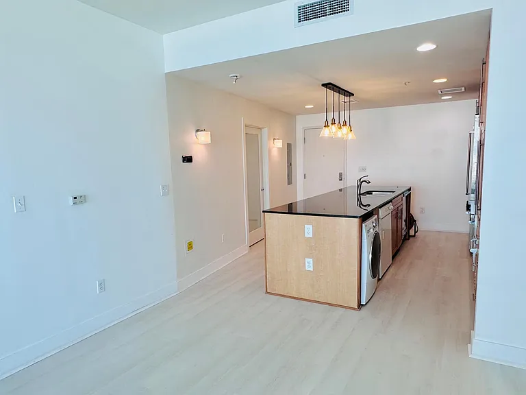 1208 E Kennedy Blvd #918 — Photo 4