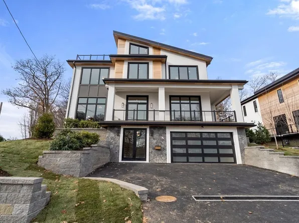 2 Moody St, Newton, MA 02467