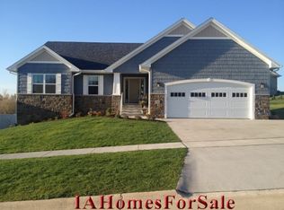 1906 Rogers Creek Rd, Ely, IA 52227