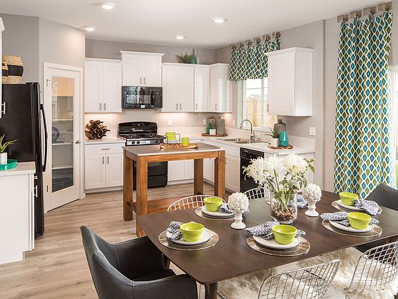 Dining area adjacent to kitchen