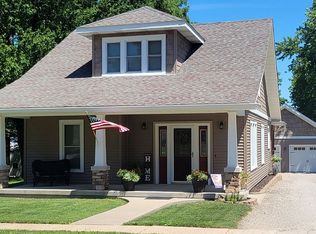 304 W Main St, Tallula, IL 62688