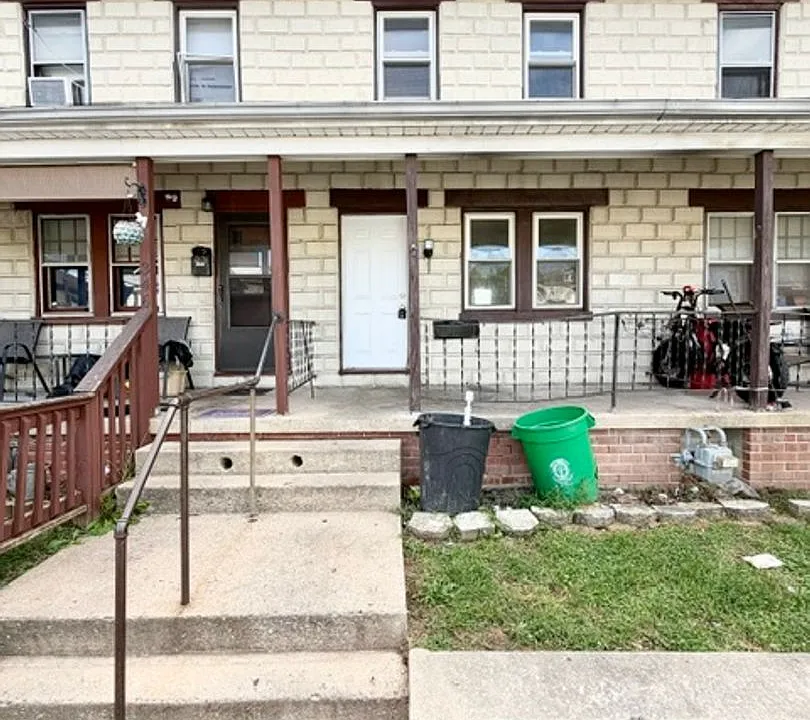 344 Lexington St