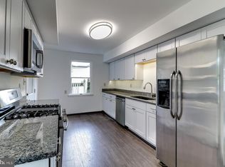 812 Silver Ave, Baltimore, MD 21221