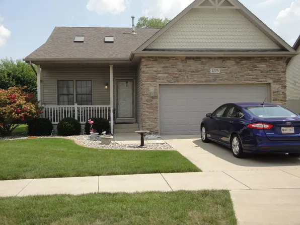 1225 Thistle Dr, Griffith, IN 46319