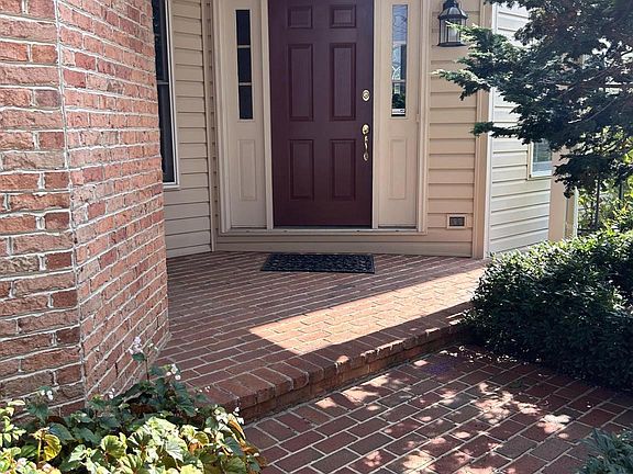 5th image of 3717 Freehill Ln