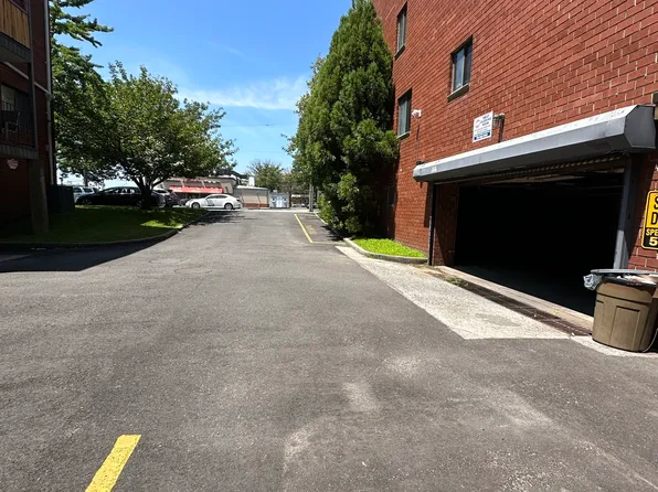 2811 East 26th Street image 31 of 38