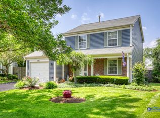 785 Crossland Dr, Grayslake, IL 60030