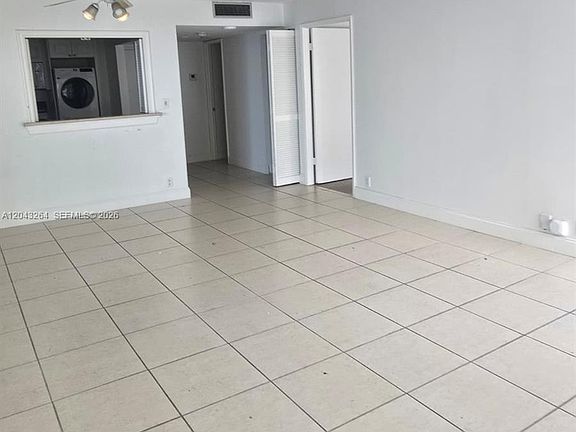4th image of 1901 Brickell Ave APT B1007