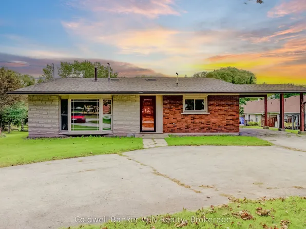 456 Queen St W, Wellington North, ON N0G 2L3