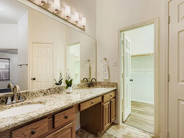 12407 Hawk Creek Dr — Photo 19
