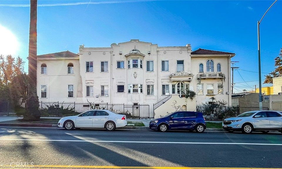 1st image of 3810 W 1st St