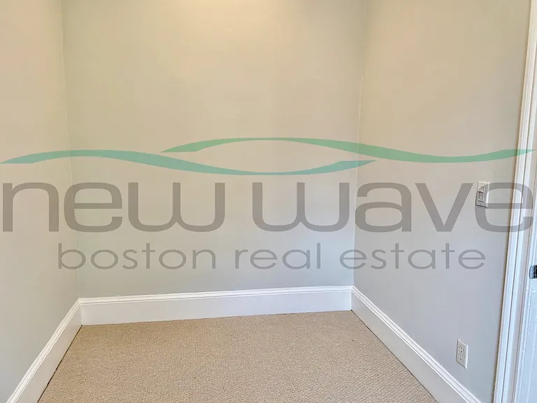 225 Newbury St #5 — Photo 9