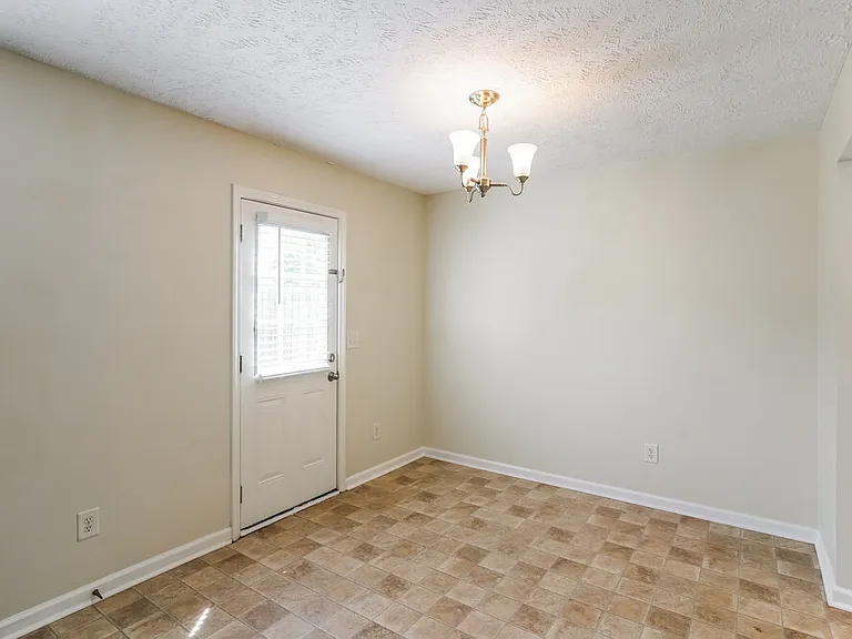 305 Indian Park Dr — Photo 7