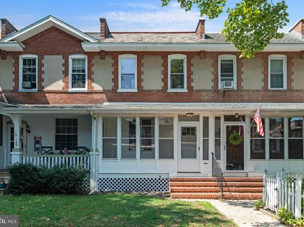 127 7th Ave, Roebling, NJ 08554