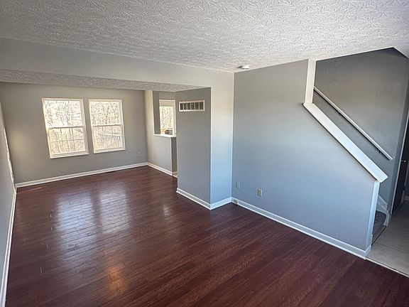 2nd image of 4928 Pritchard Ln
