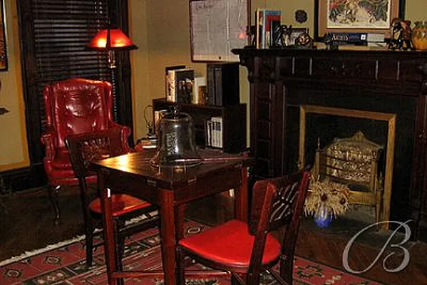 Rented by Bellmarc Realty | media 32