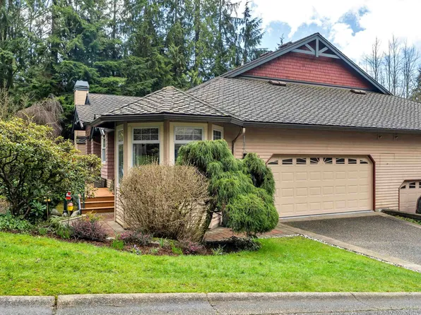 1102 Strathaven Dr, North Vancouver, BC V7H 2Z6
