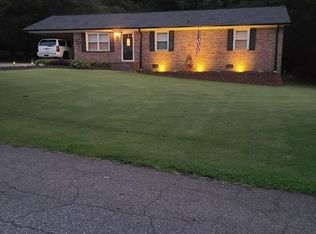 151 Basin Dr, Boiling Springs, SC 29316