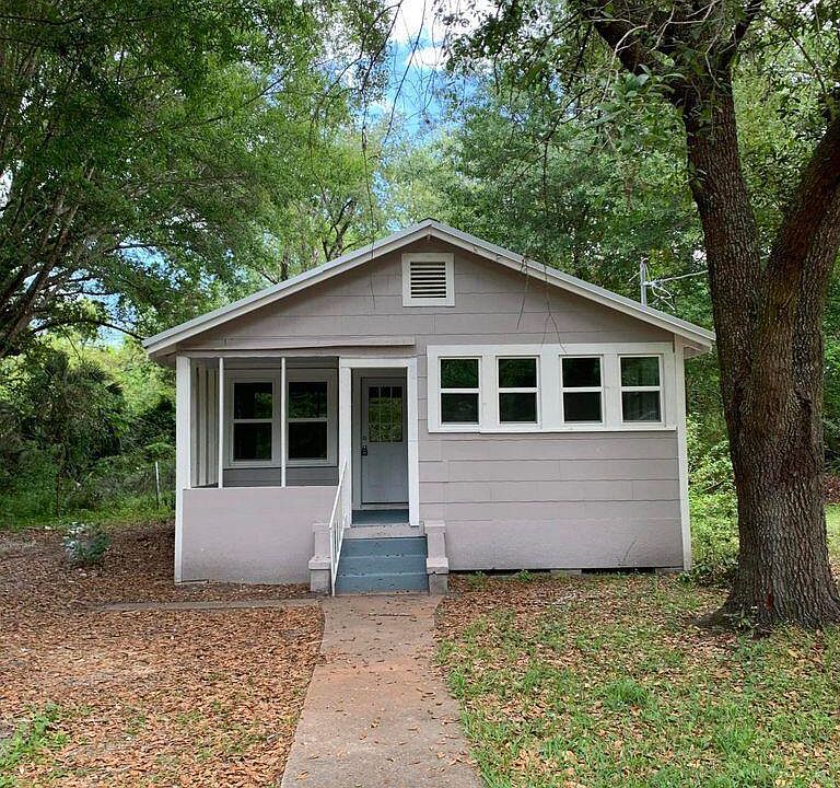 1st image of 1073 Woodstock Ave