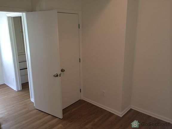 5th image of 6204 S Halldale Ave