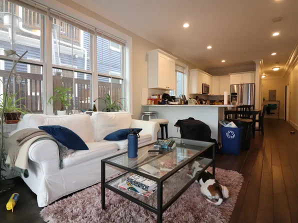 140 Minden St, Boston, MA