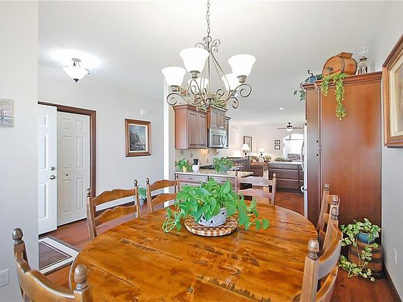 5th image of 7210 Fieldstone Ct