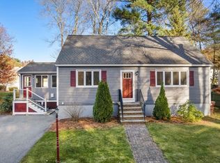 102 Montgomery Ave, Lowell, MA 01851