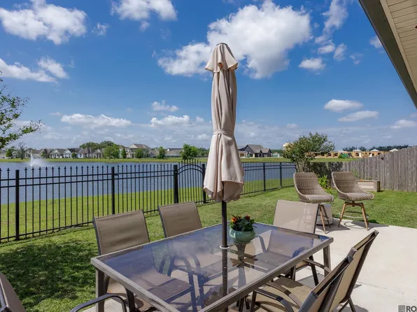 623 Beaumont Dr, Gonzales, LA 70737