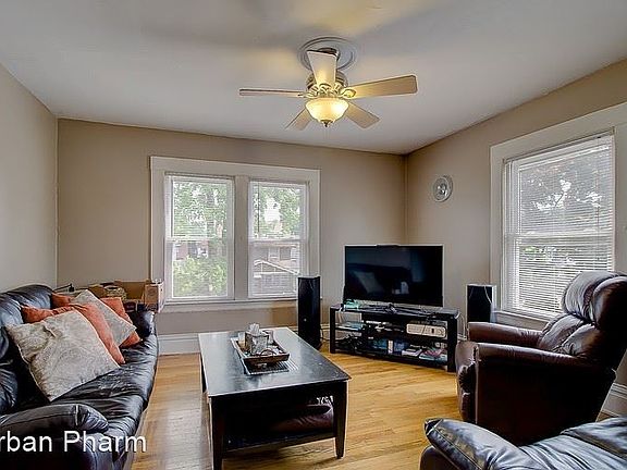 3rd image of 1213 Sherman St SE #2